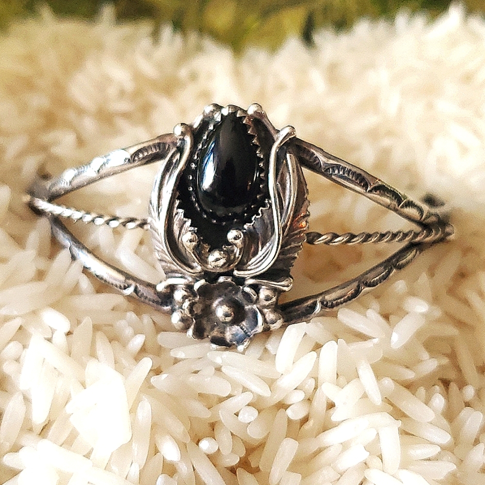 Sterling Silver & Black Onyx Cuff (dainty)vintage unmarked